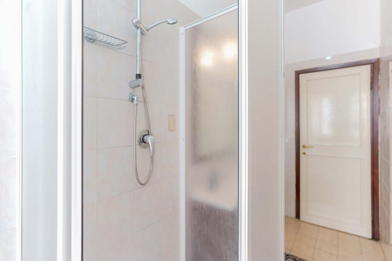 Bed And Breakfast Dolce Vita Bolonia Exterior foto